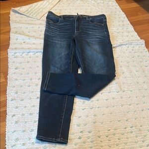 Women’s American Eagle Outfitters Dark Blue Skinny Jeans size 10 short